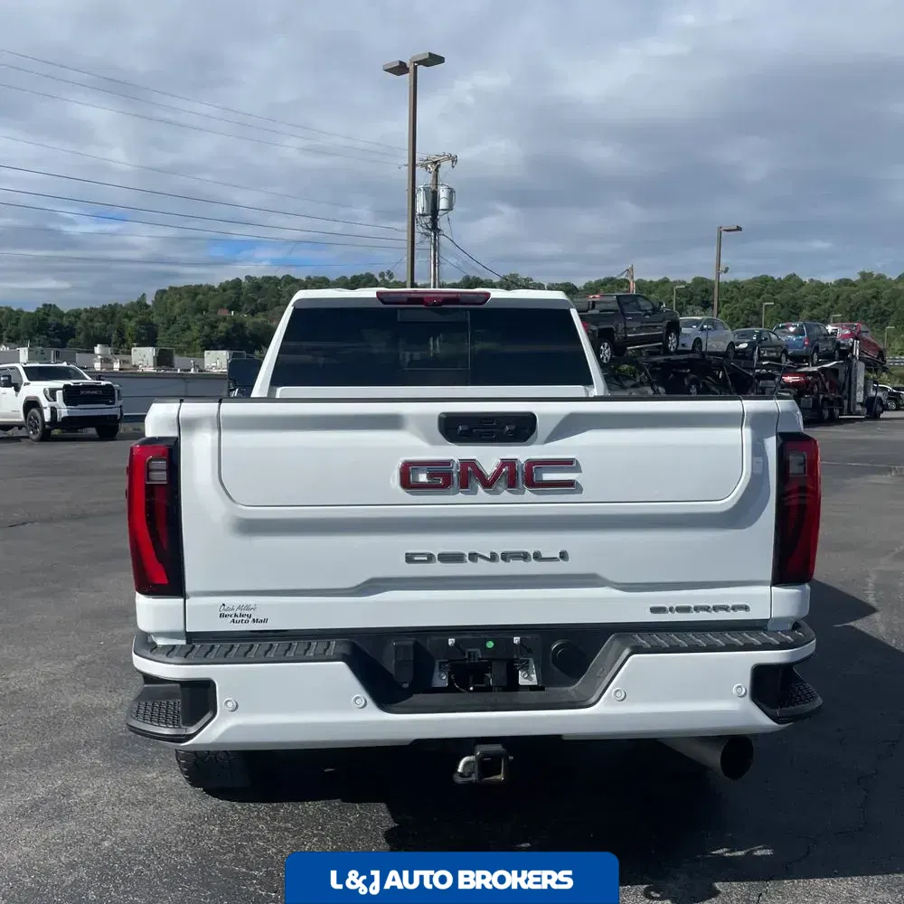 2024 GMC Sierra 2500HD Denali
