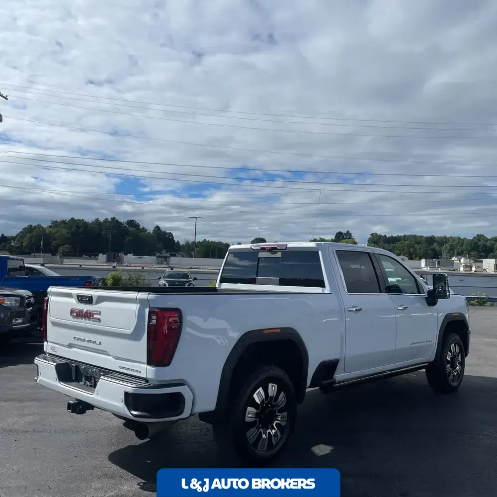 2024 GMC Sierra 2500HD Denali