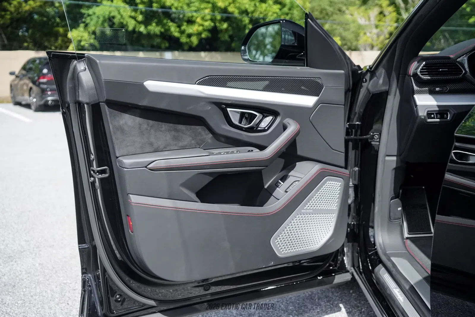 2024 Lamborghini Urus S