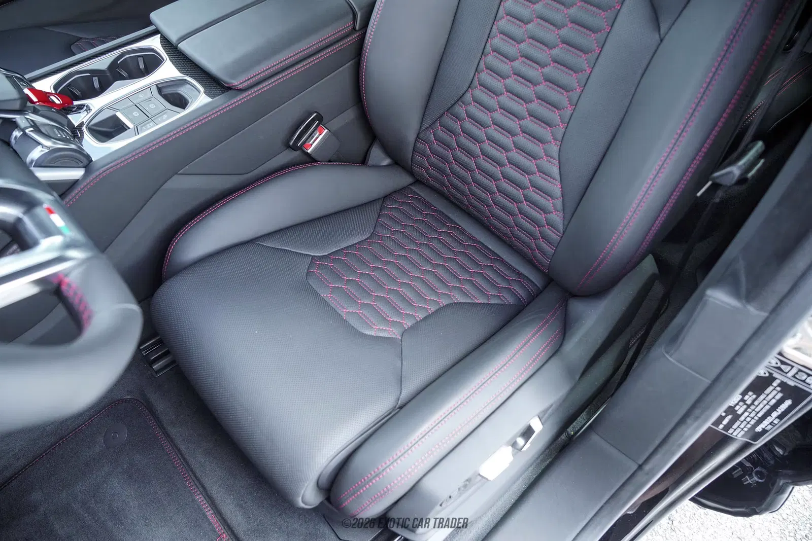 2024 Lamborghini Urus S