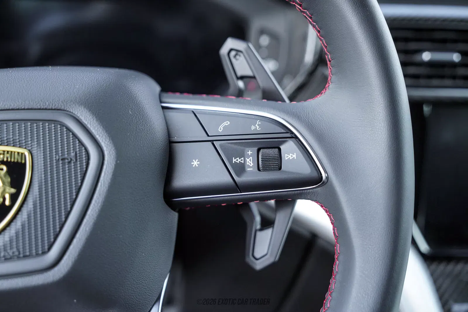 2024 Lamborghini Urus S