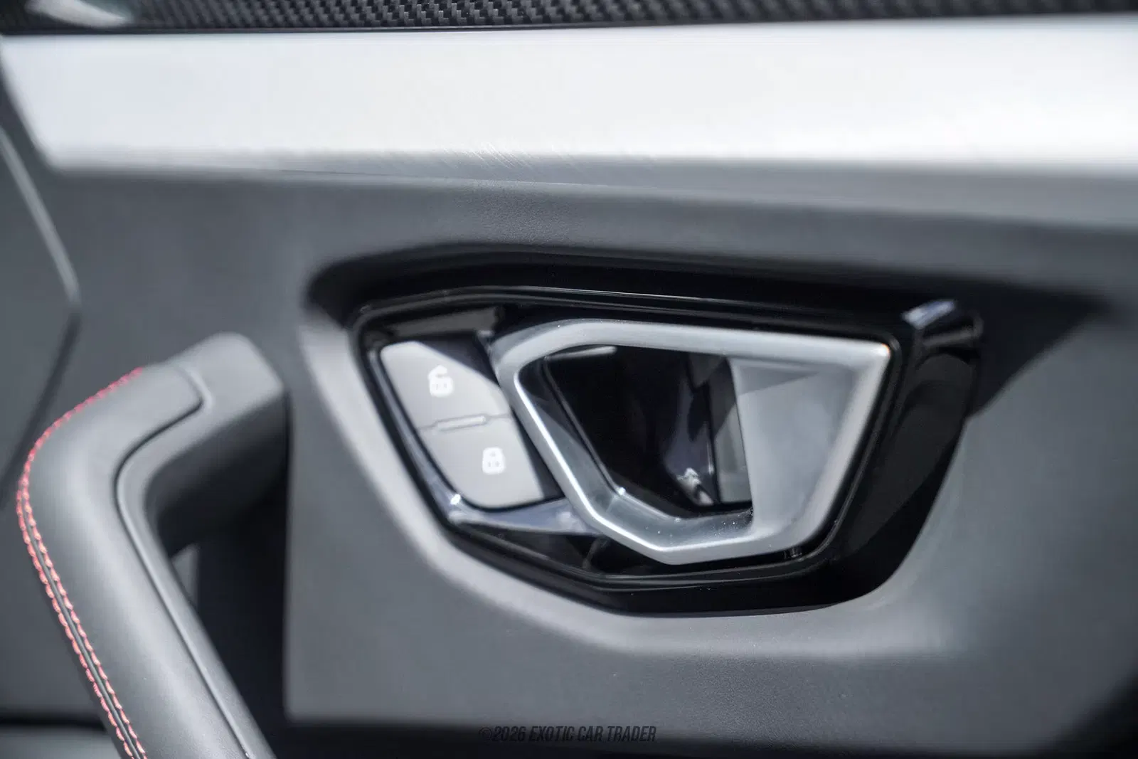 2024 Lamborghini Urus S