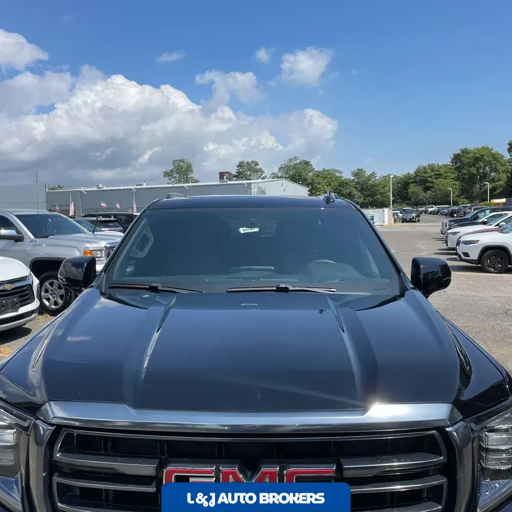 2022 GMC Yukon XL AT4