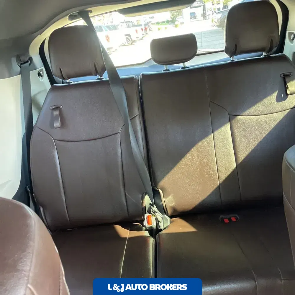 2023 Toyota Sienna Platinum 7-Passenger