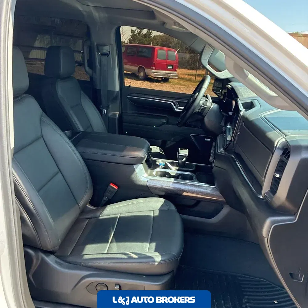 2024 Chevrolet Silverado 1500 LTZ