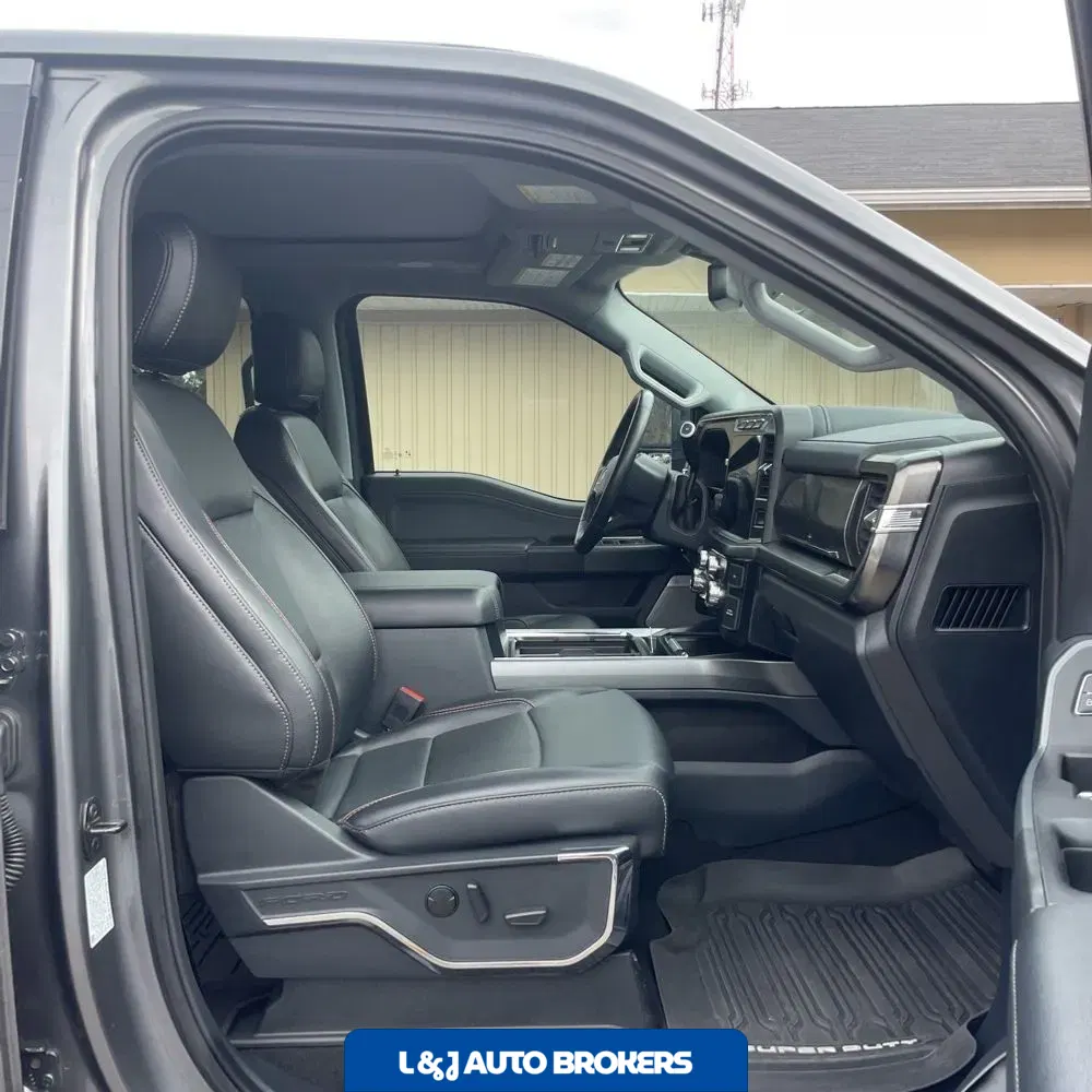2023 Ford F-250 Super Duty Lariat