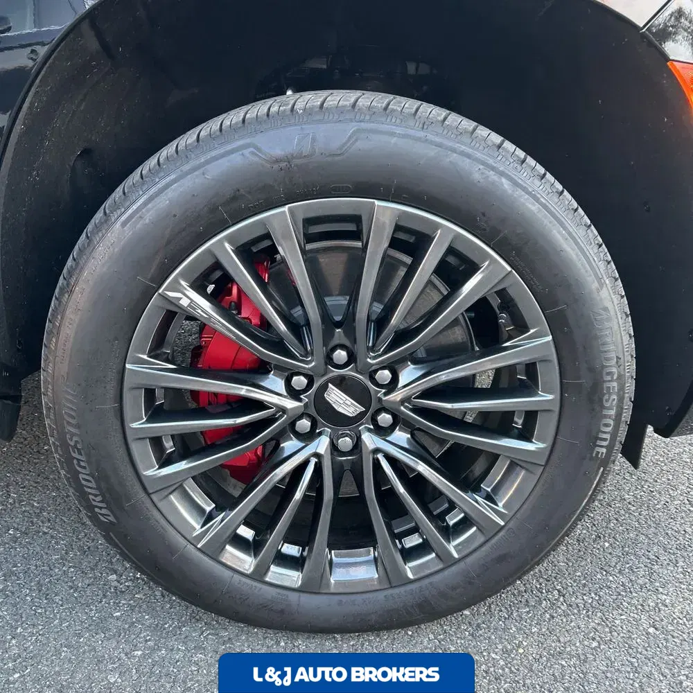 2024 Cadillac Escalade-V ESV Base