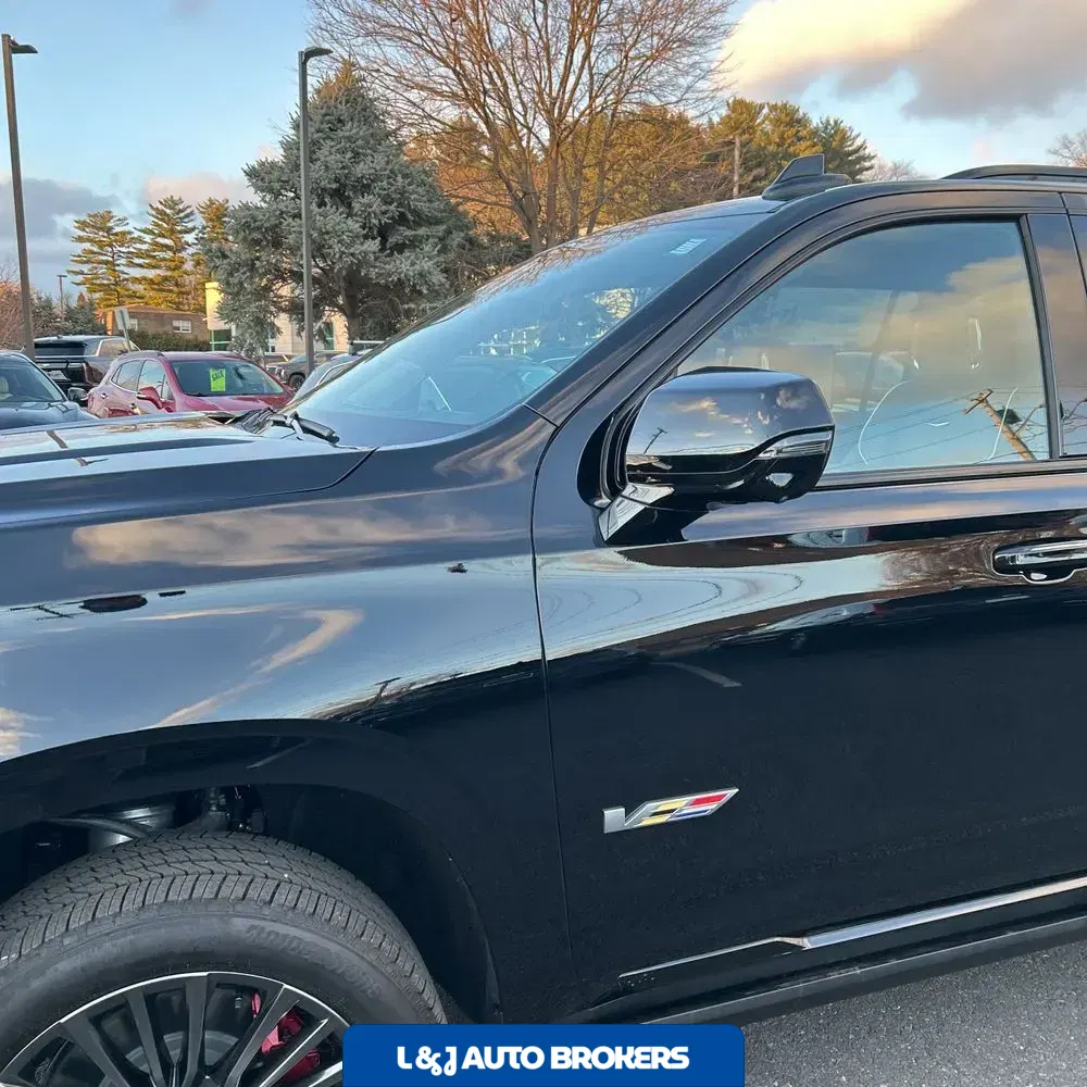2024 Cadillac Escalade-V ESV Base
