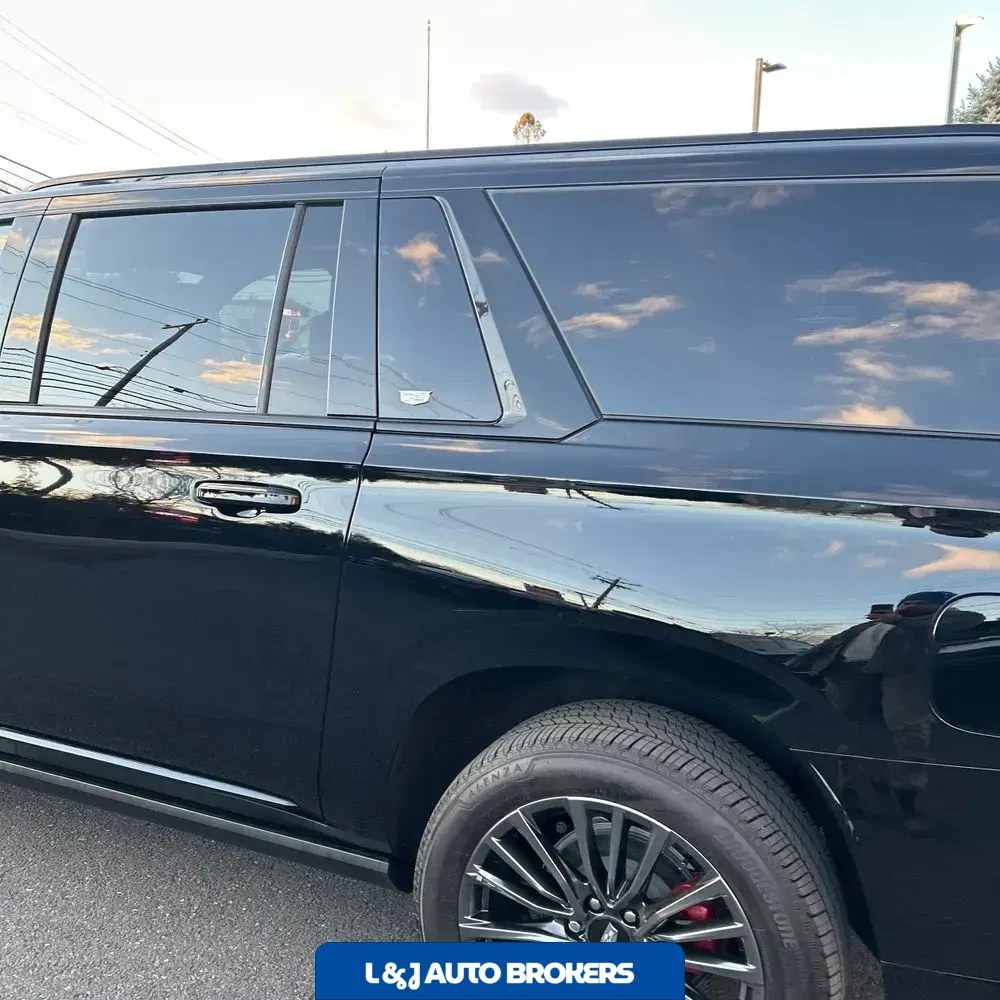 2024 Cadillac Escalade-V ESV Base