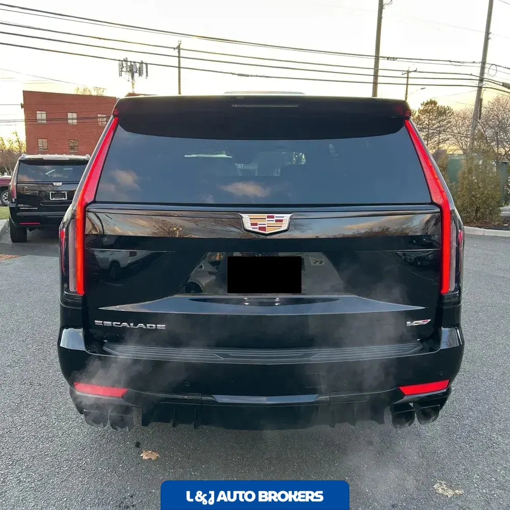 2024 Cadillac Escalade-V ESV Base