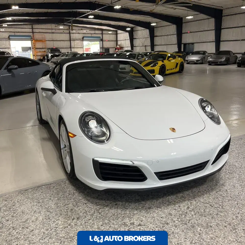 2018 Porsche 911 Carrera