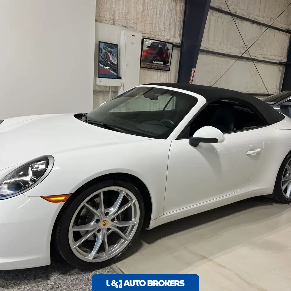 2018 Porsche 911 Carrera