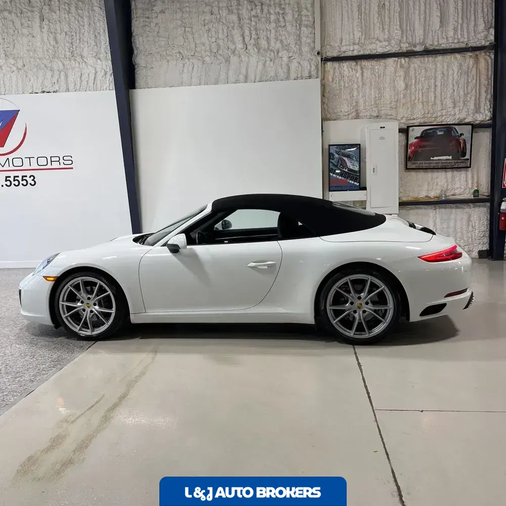 2018 Porsche 911 Carrera