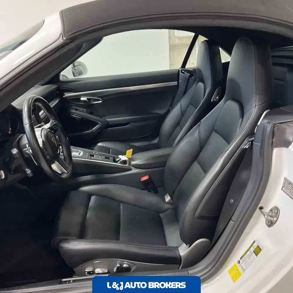 2018 Porsche 911 Carrera