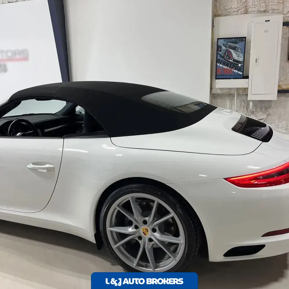 2018 Porsche 911 Carrera