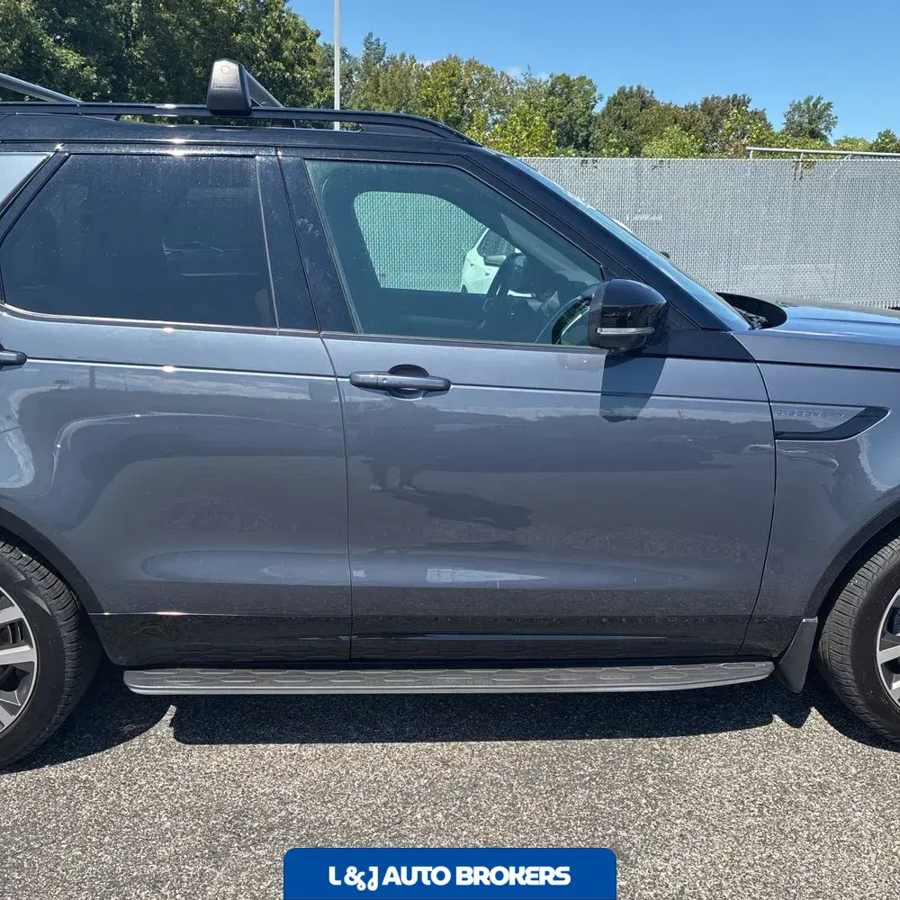 2024 Land Rover Discovery Dynamic SE P300