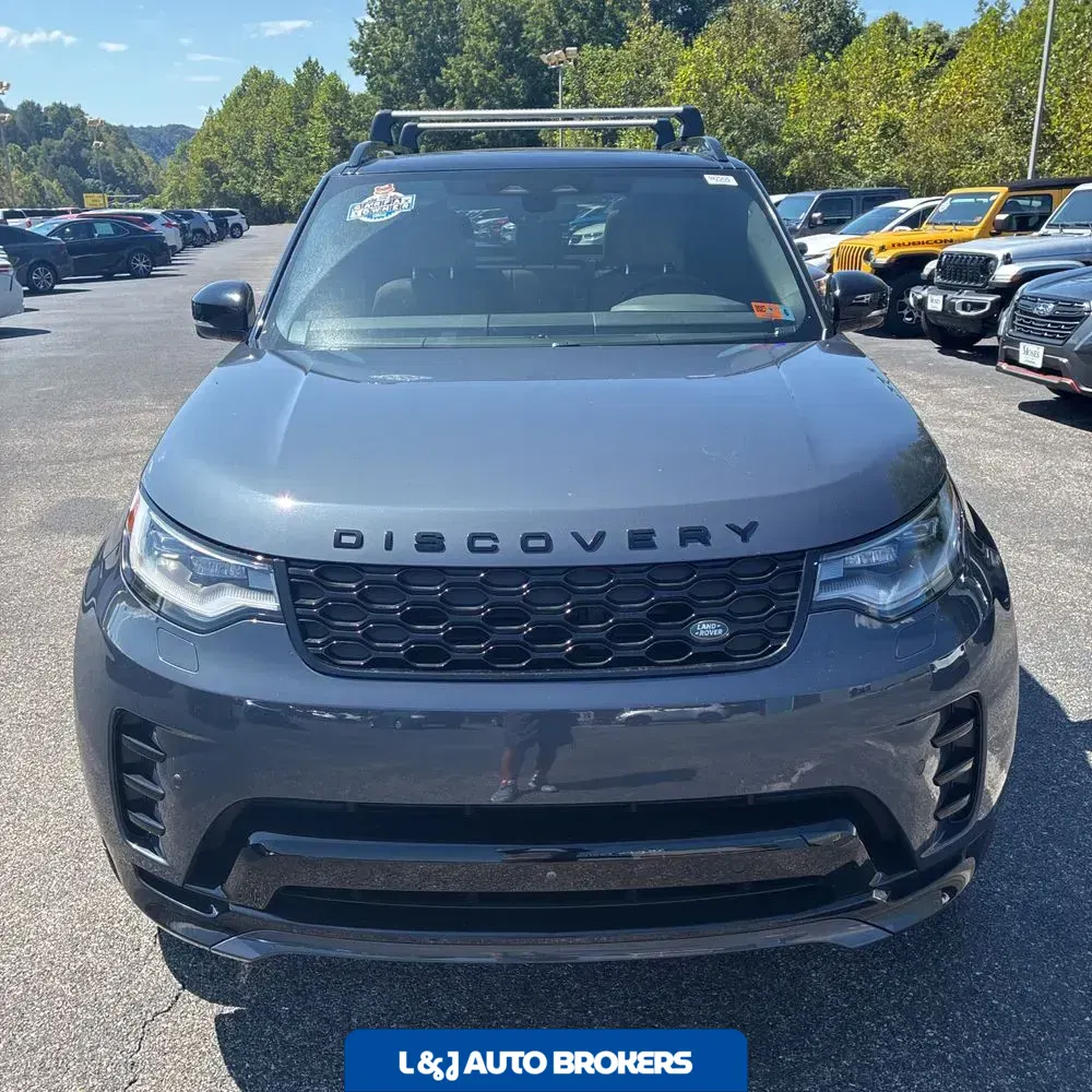 2024 Land Rover Discovery Dynamic SE P300