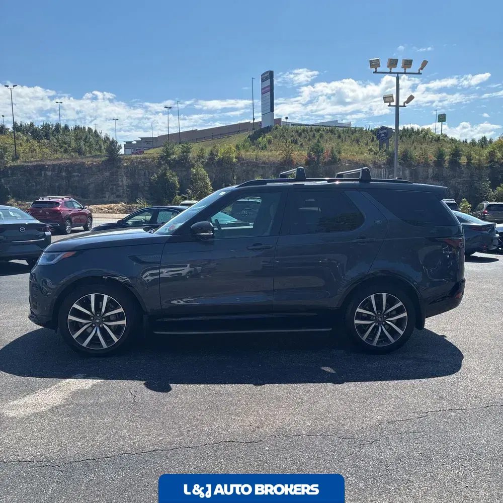 2024 Land Rover Discovery Dynamic SE P300