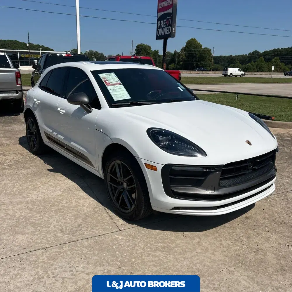 2024 Porsche Macan Base