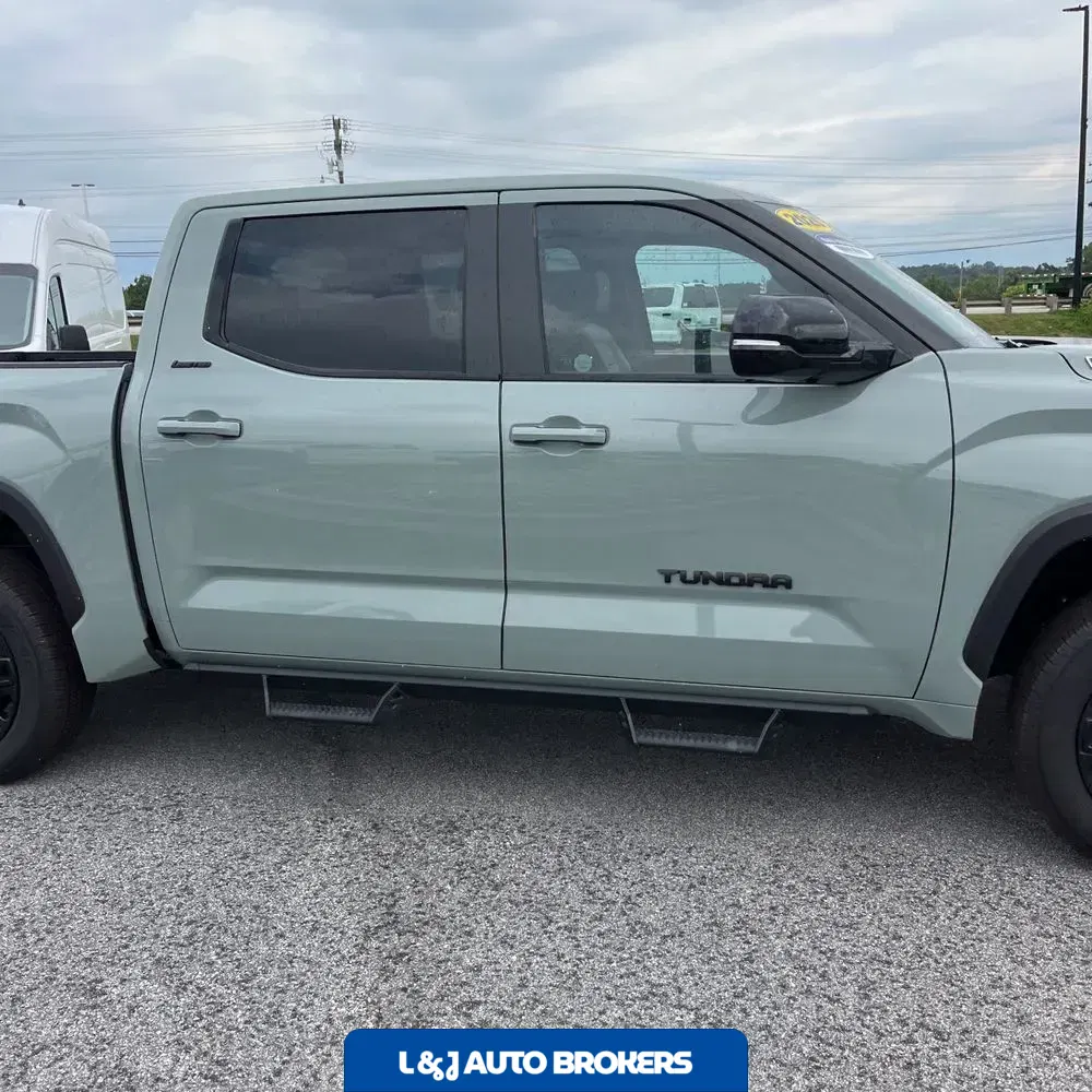 2025 Toyota Tundra Limited HV