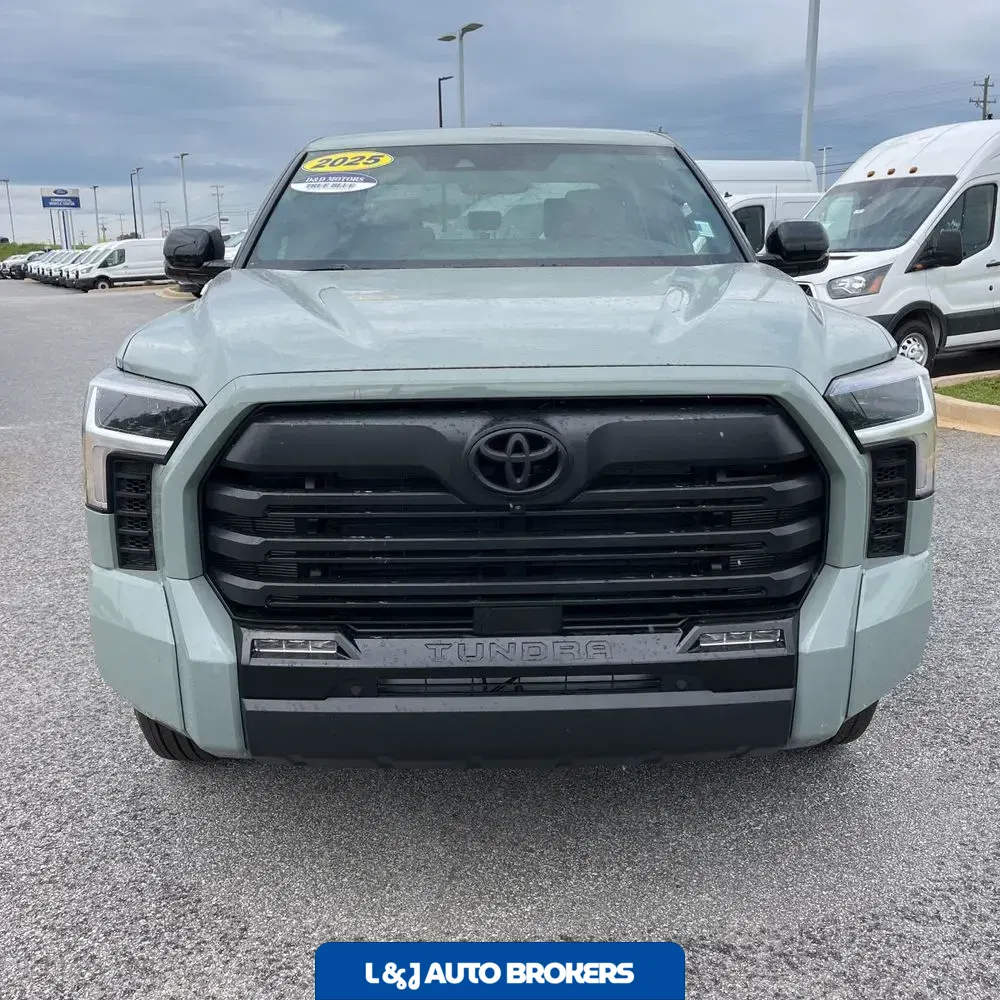 2025 Toyota Tundra Limited HV