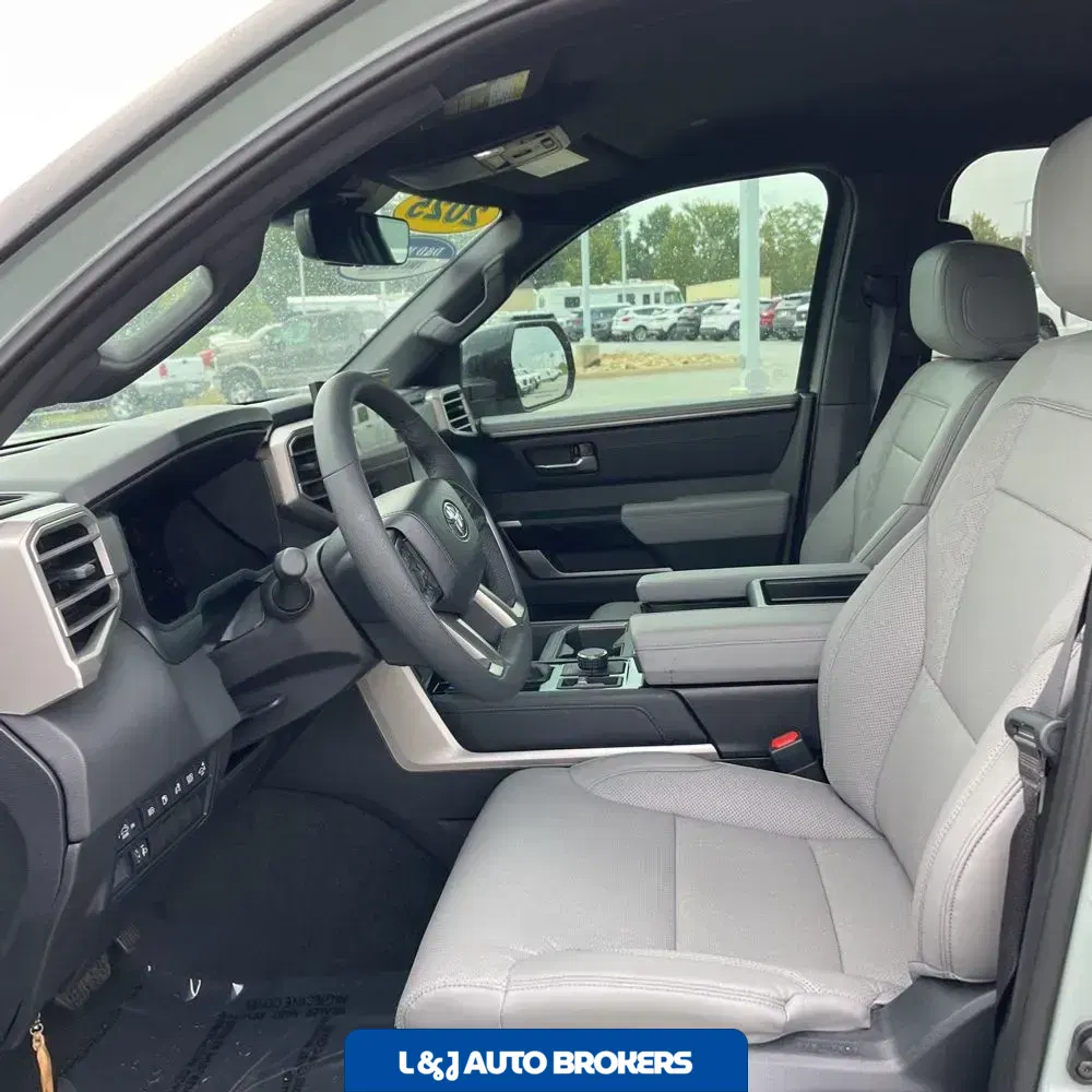 2025 Toyota Tundra Limited HV