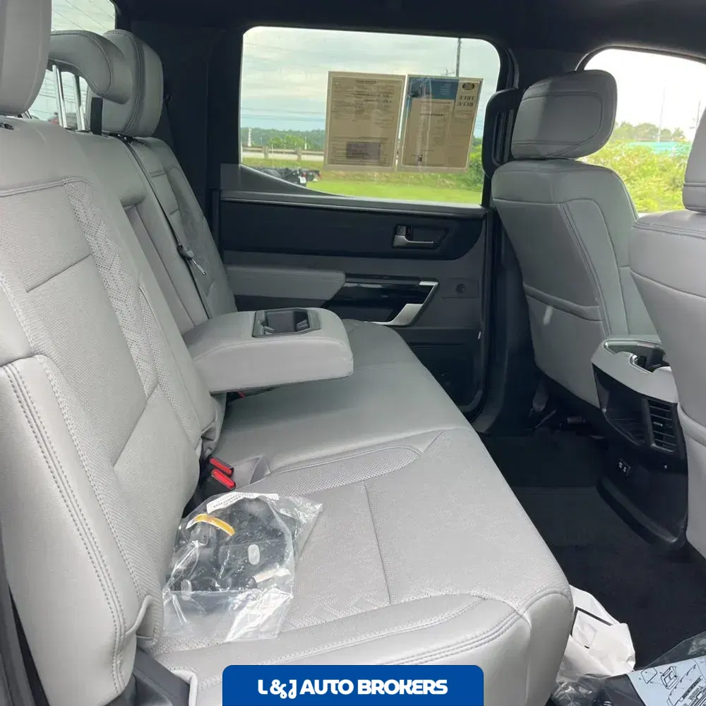 2025 Toyota Tundra Limited HV
