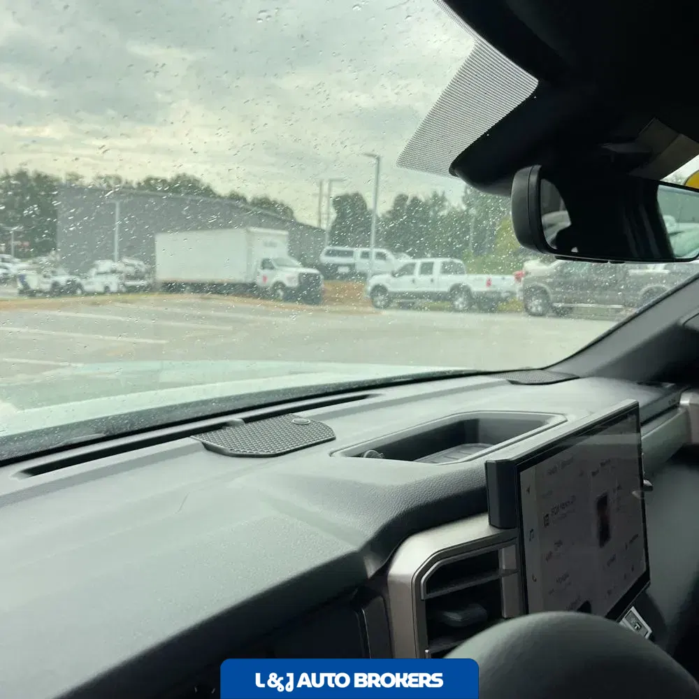 2025 Toyota Tundra Limited HV