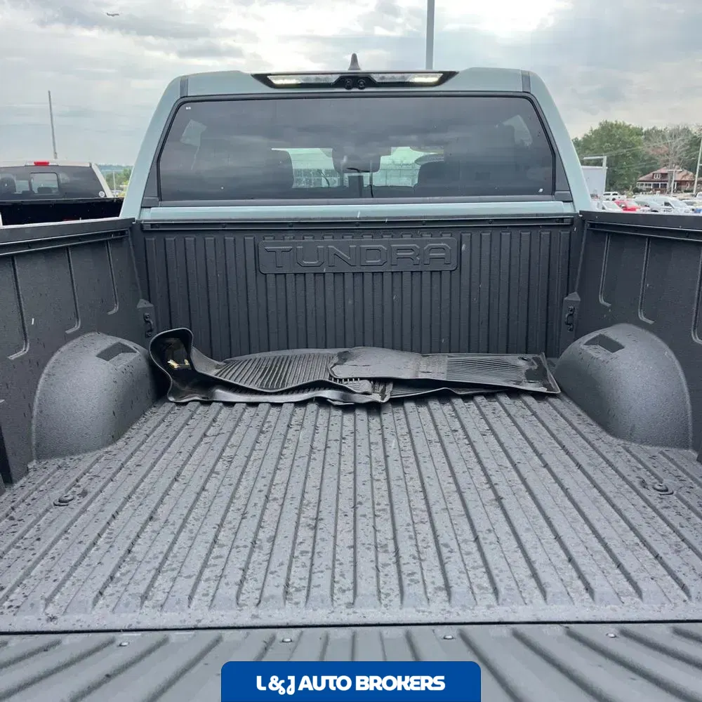 2025 Toyota Tundra Limited HV