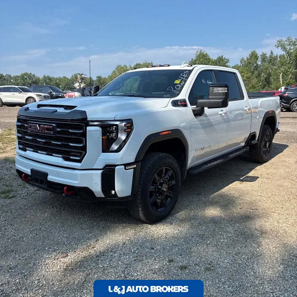 2025 GMC Sierra 2500 AT4