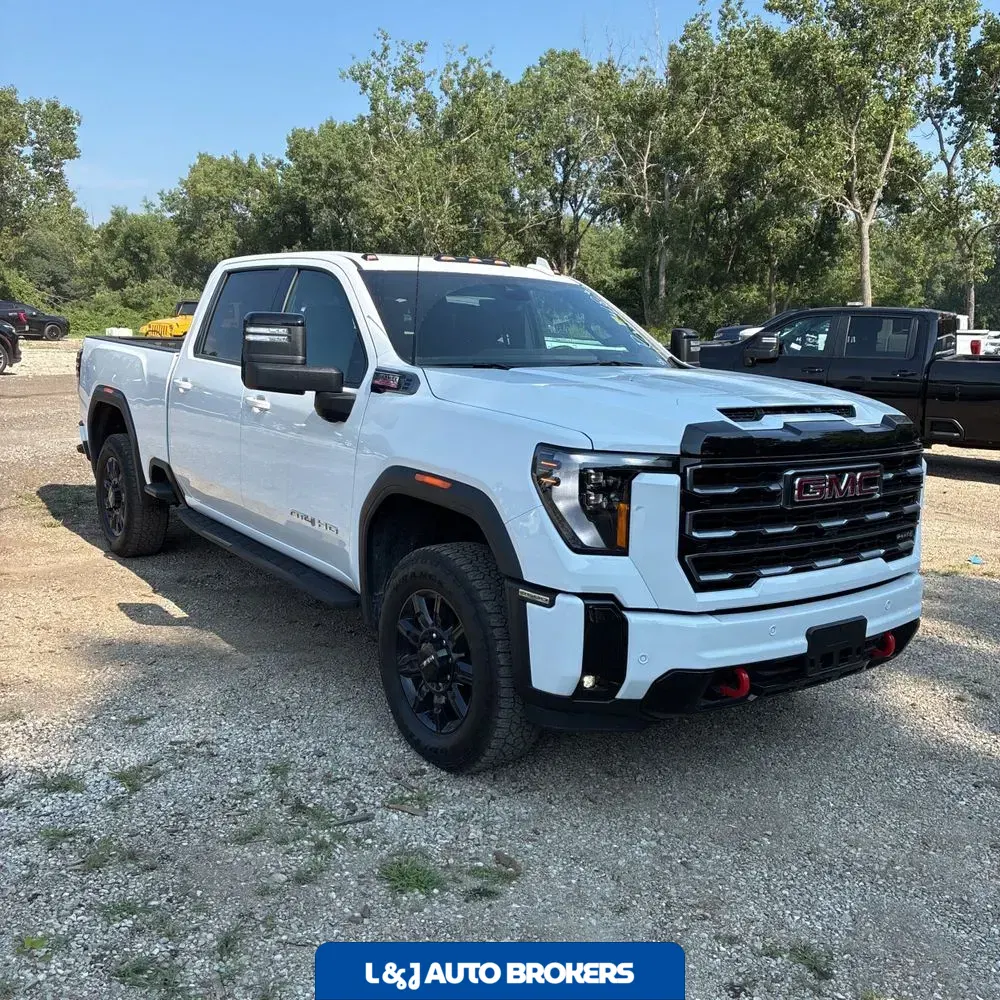 2025 GMC Sierra 2500 AT4