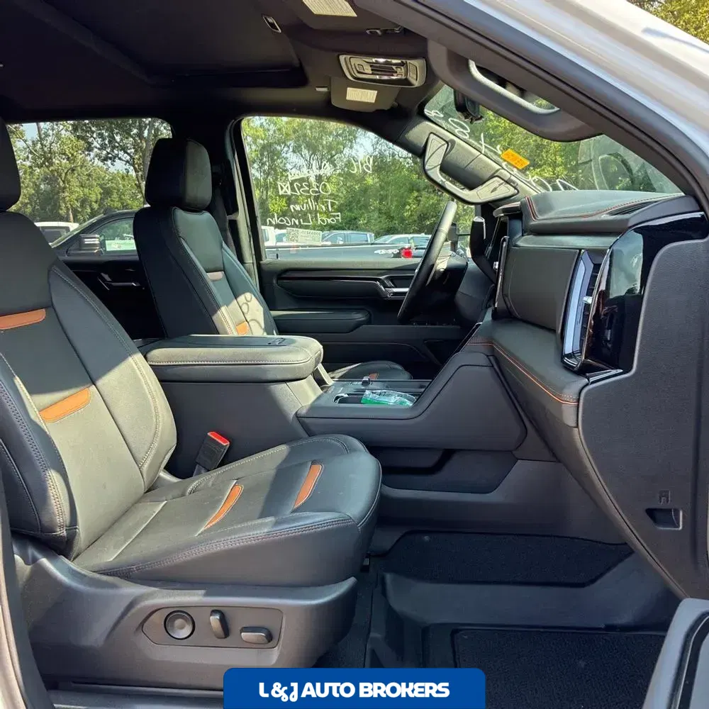 2025 GMC Sierra 2500 AT4