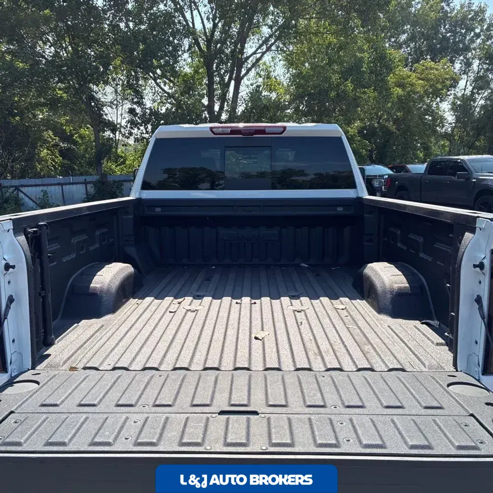 2025 GMC Sierra 2500 AT4