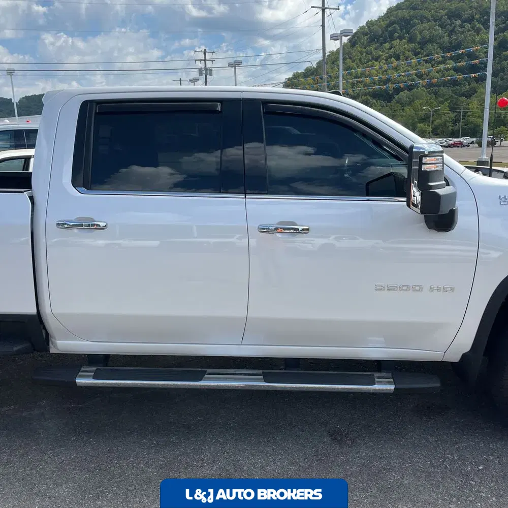 2022 Chevrolet Silverado 3500HD High Country