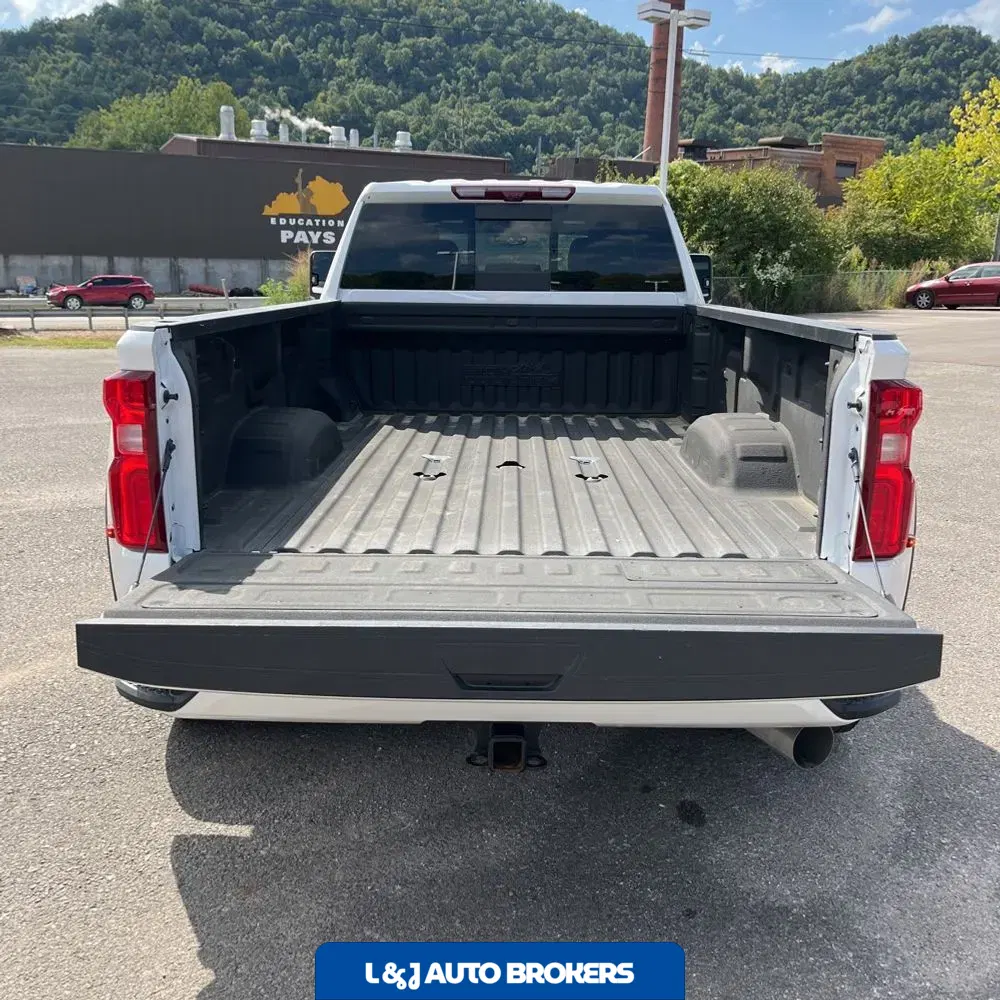2022 Chevrolet Silverado 3500HD High Country