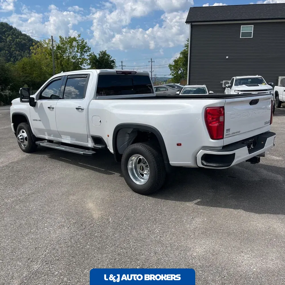 2022 Chevrolet Silverado 3500HD High Country