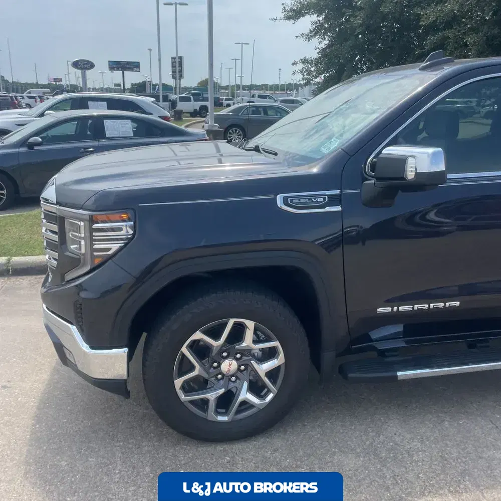 2022 GMC Sierra 1500 SLT