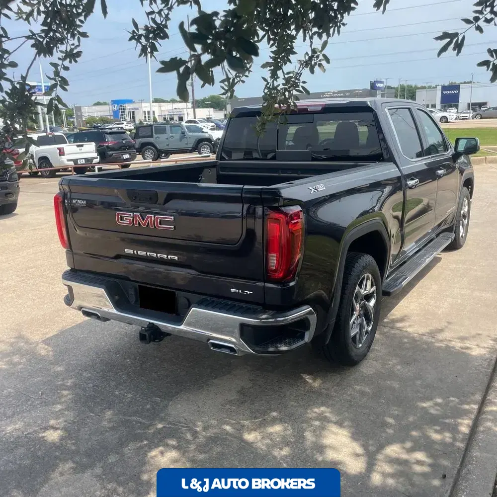 2022 GMC Sierra 1500 SLT