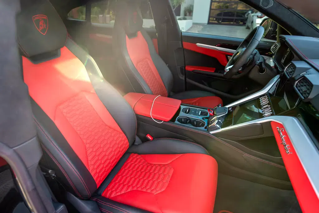2020 Lamborghini Urus