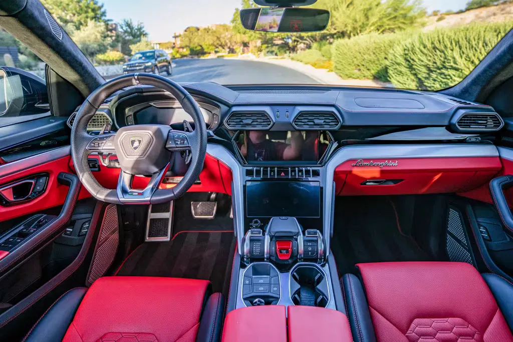 2020 Lamborghini Urus