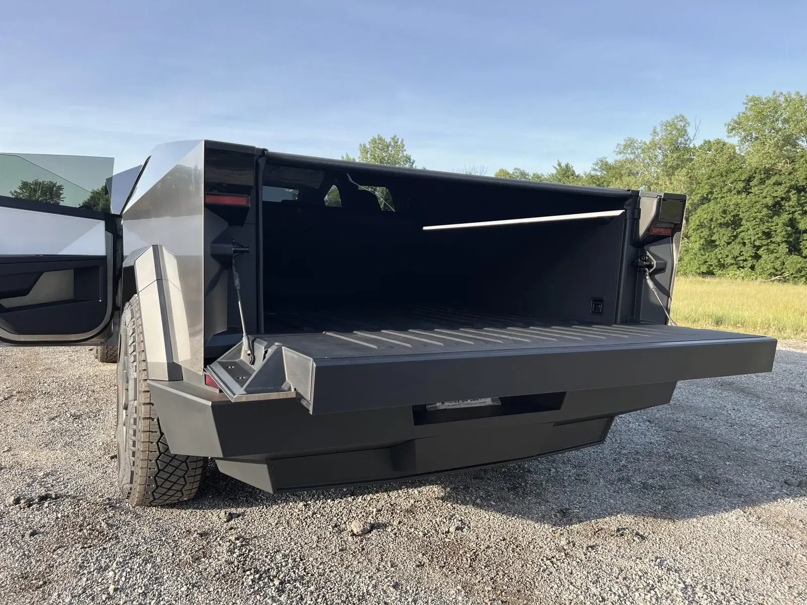 2024 Tesla Cybertruck AWD Foundation Series