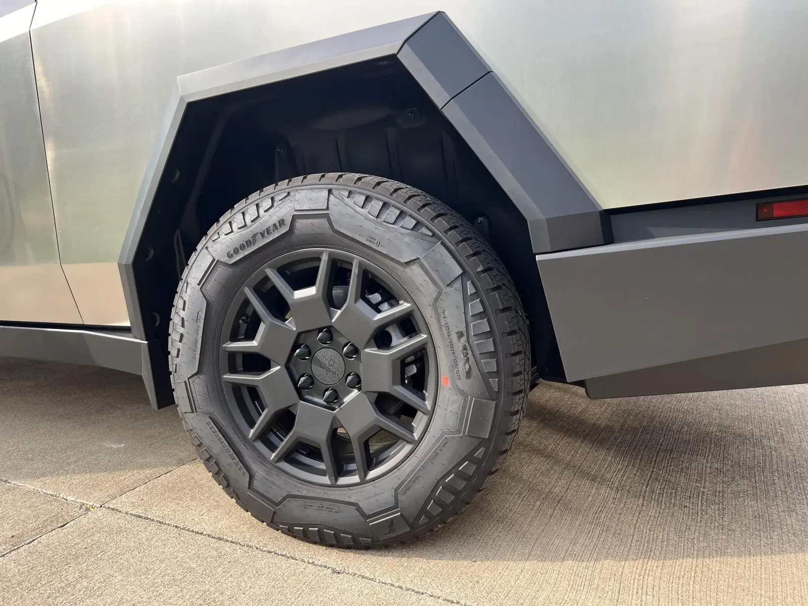 2024 Tesla Cybertruck AWD Foundation Series