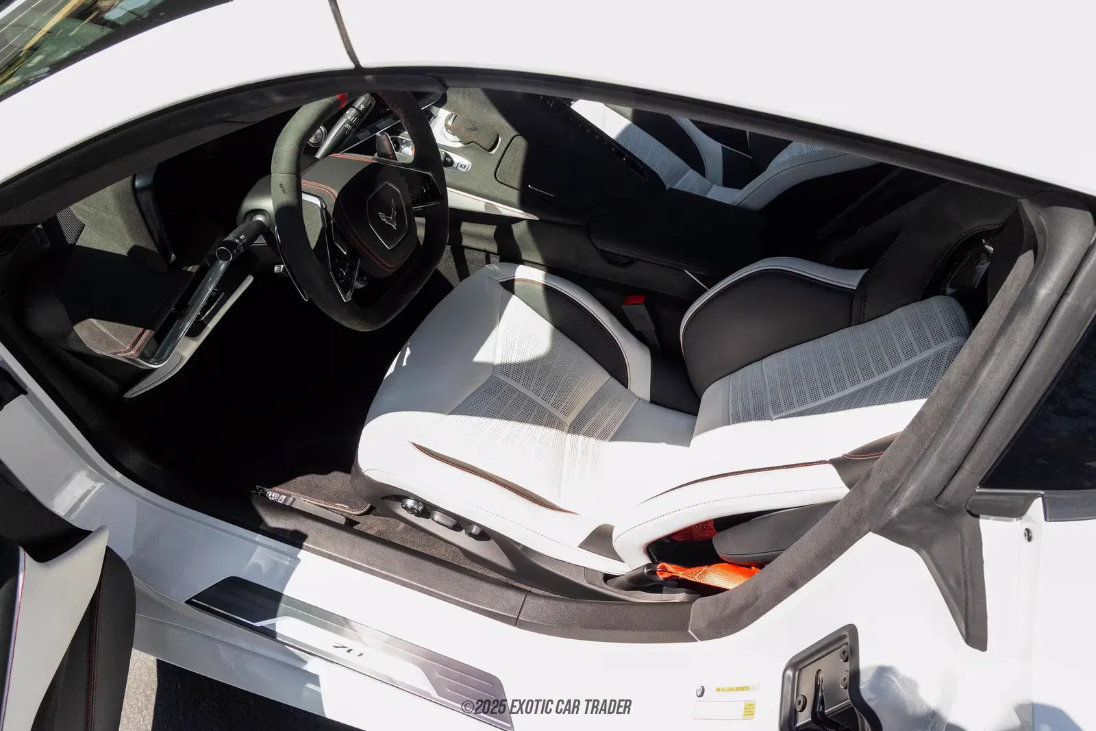 2023 Chevrolet Corvette Stingray Coupe 3LT Z51 70th Anniversary Edition
