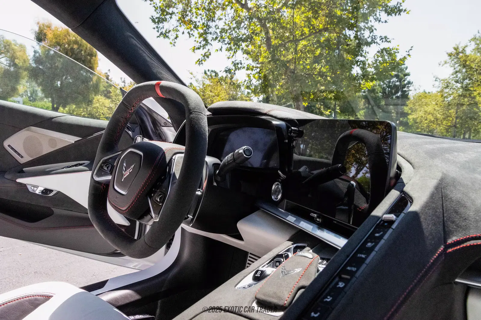 2023 Chevrolet Corvette Stingray Coupe 3LT Z51 70th Anniversary Edition