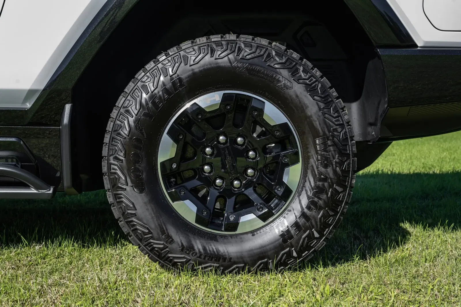 2022 GMC Hummer EV Pickup Edition 1
