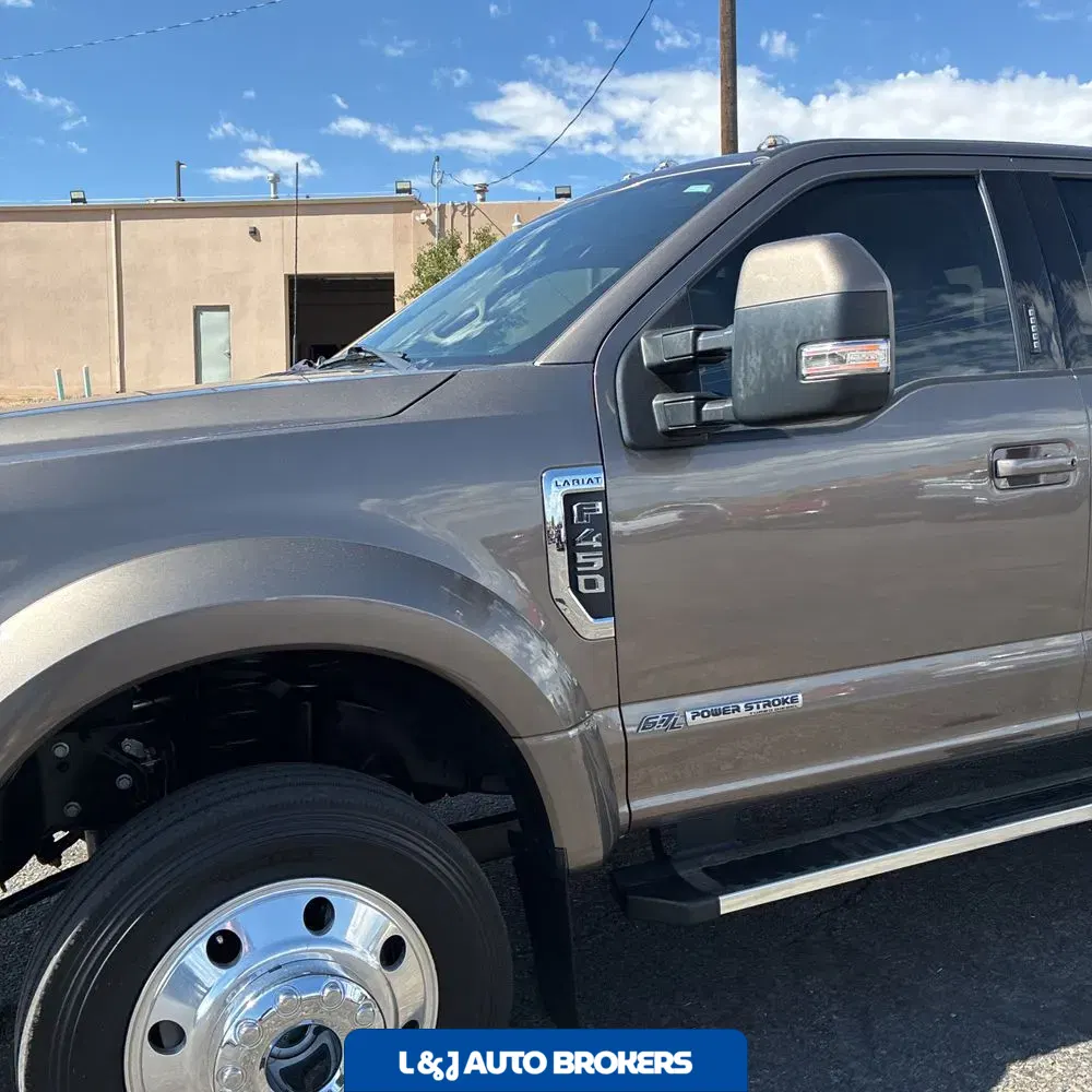 2022 Ford F-450 Super Duty Lariat