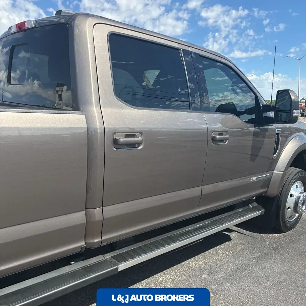 2022 Ford F-450 Super Duty Lariat
