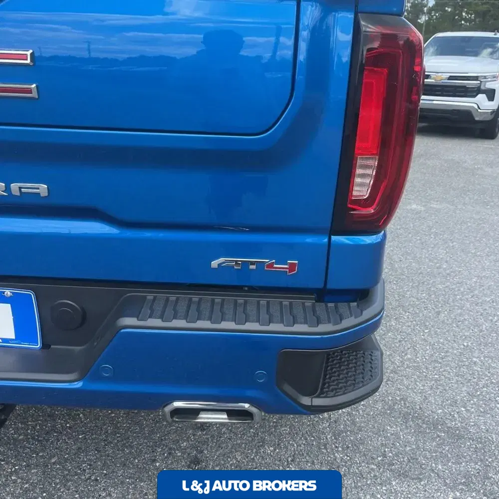 2024 GMC Sierra 1500 AT4