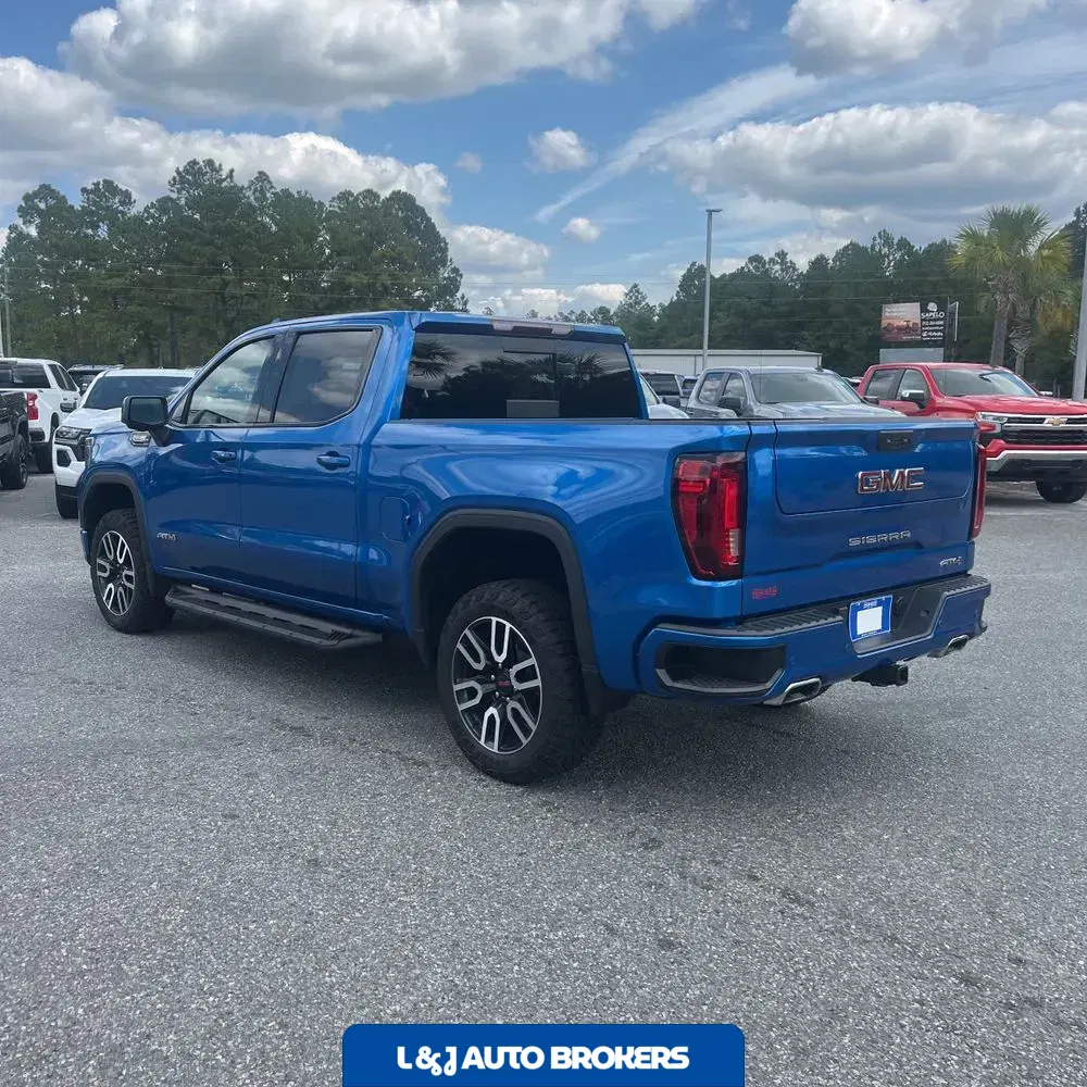 2024 GMC Sierra 1500 AT4