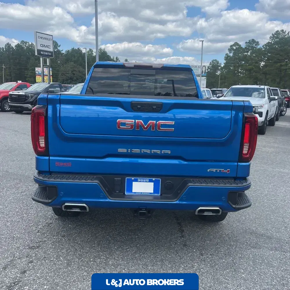 2024 GMC Sierra 1500 AT4